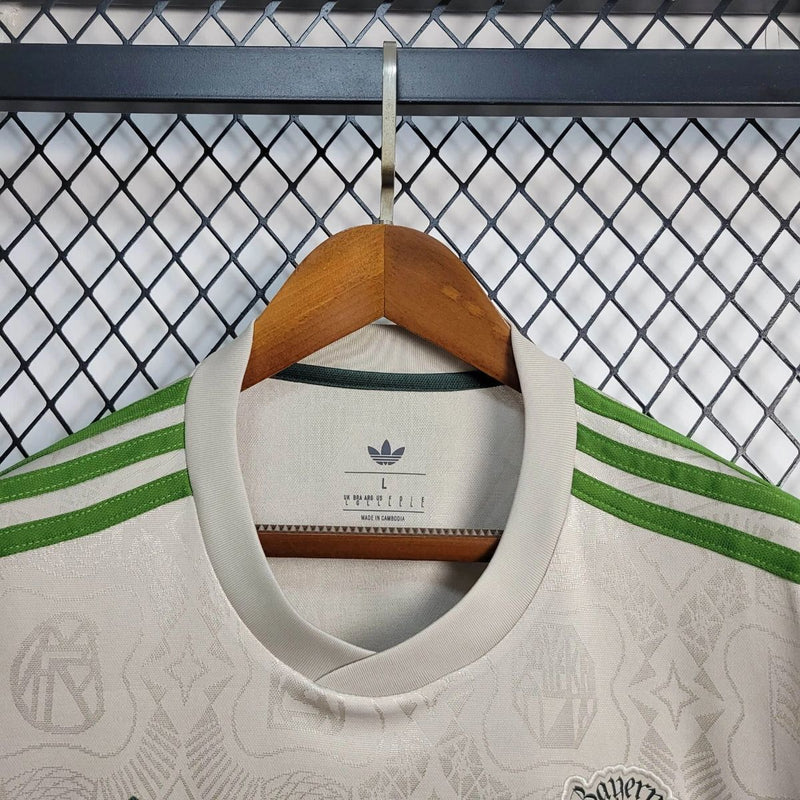 Camisa Bayern de Munique - Special Edition Oktoberfest - Versão Masculina